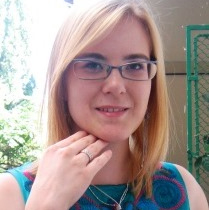 Нина Аксић